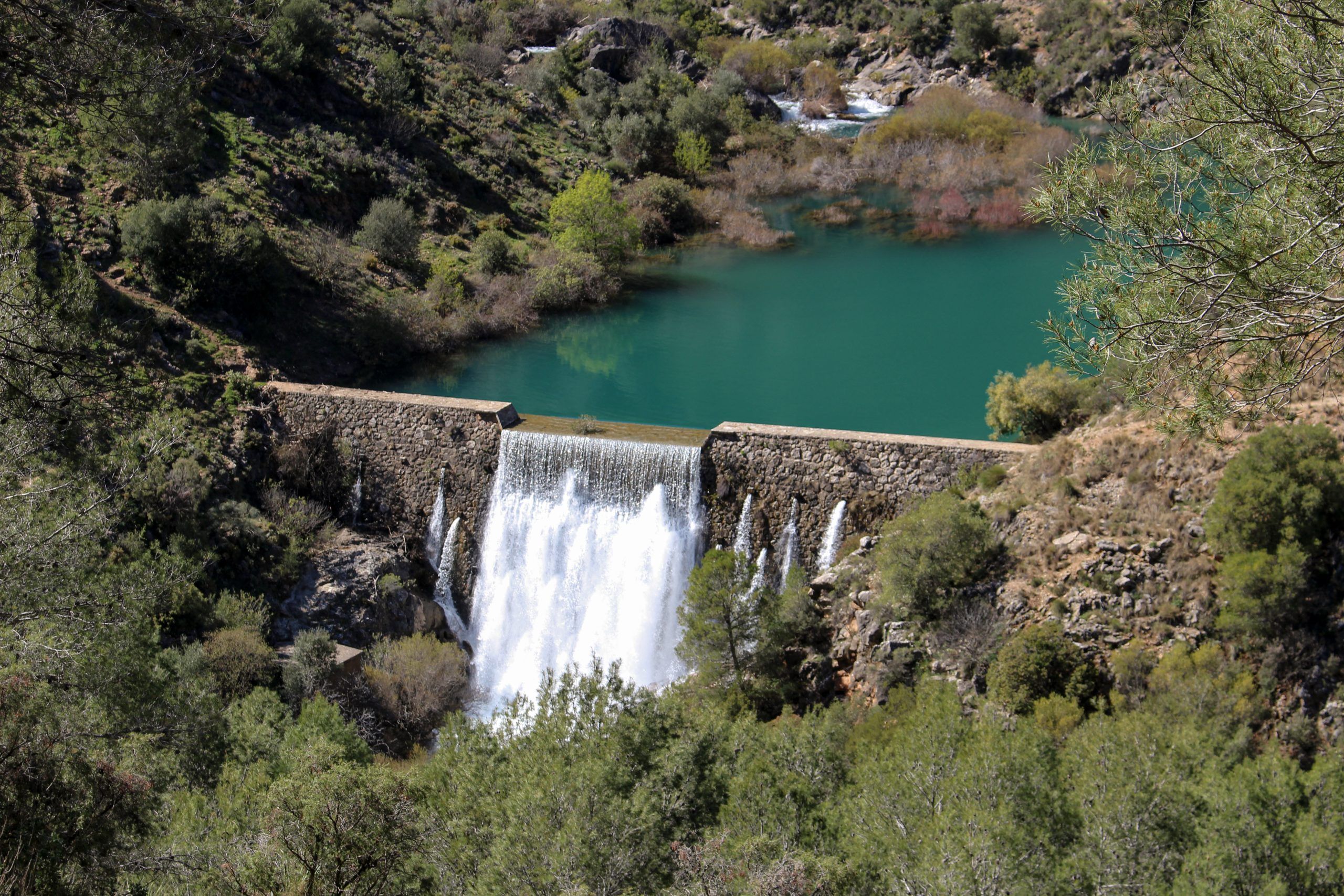 Presa El Nacimiento - Río Turón
