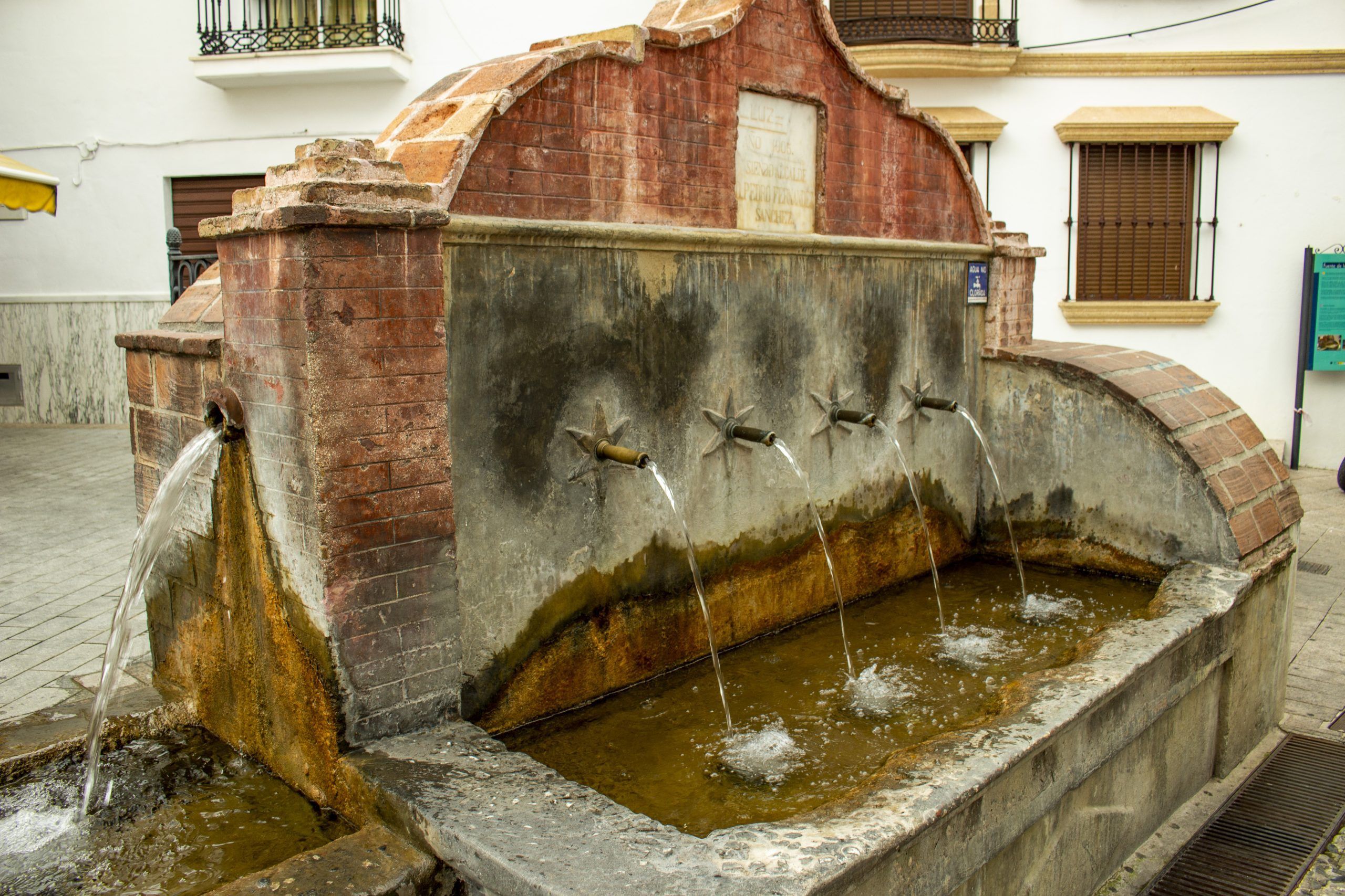 Fuente de Los Chorros