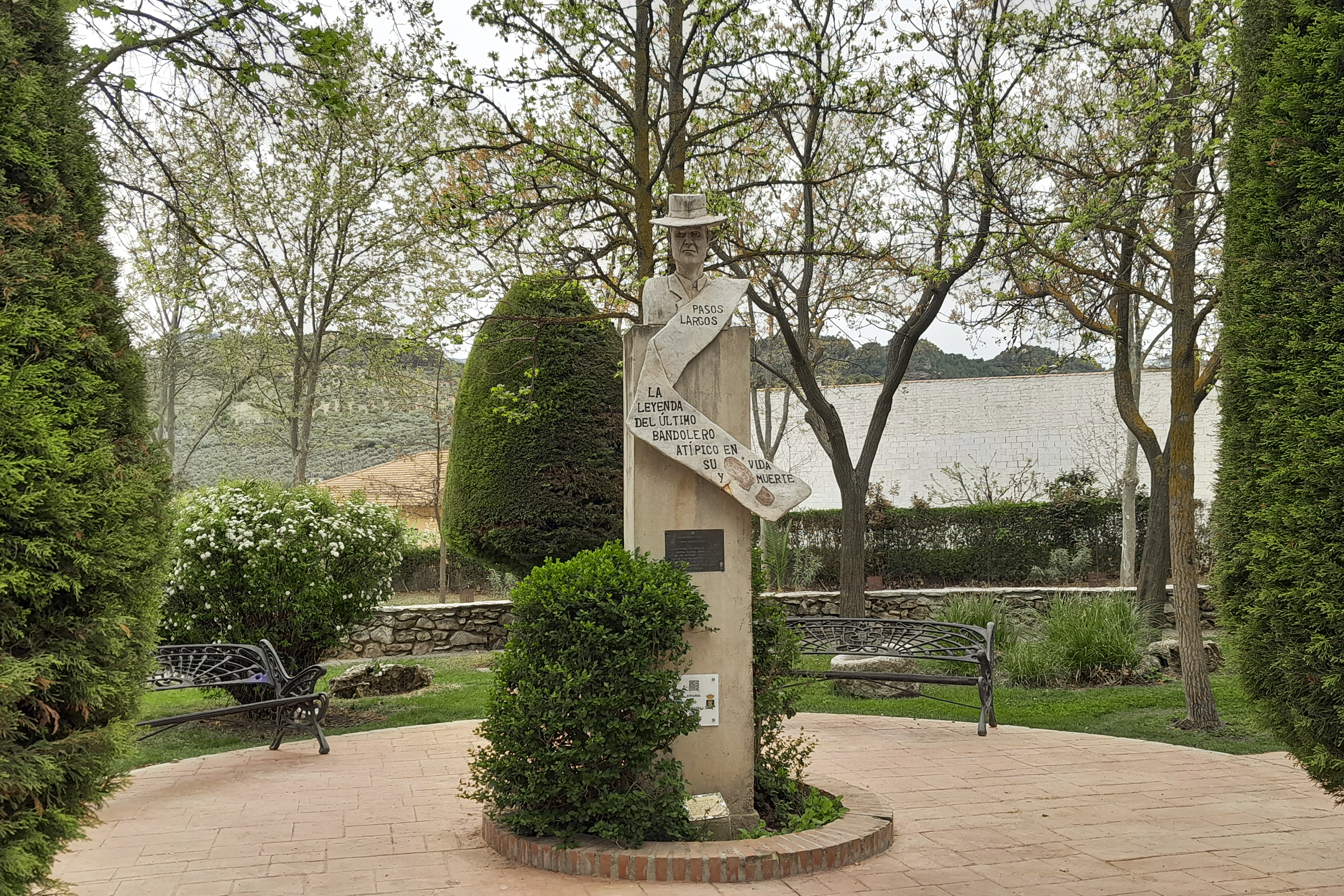 Parque de Pasos Largos - El Burgo