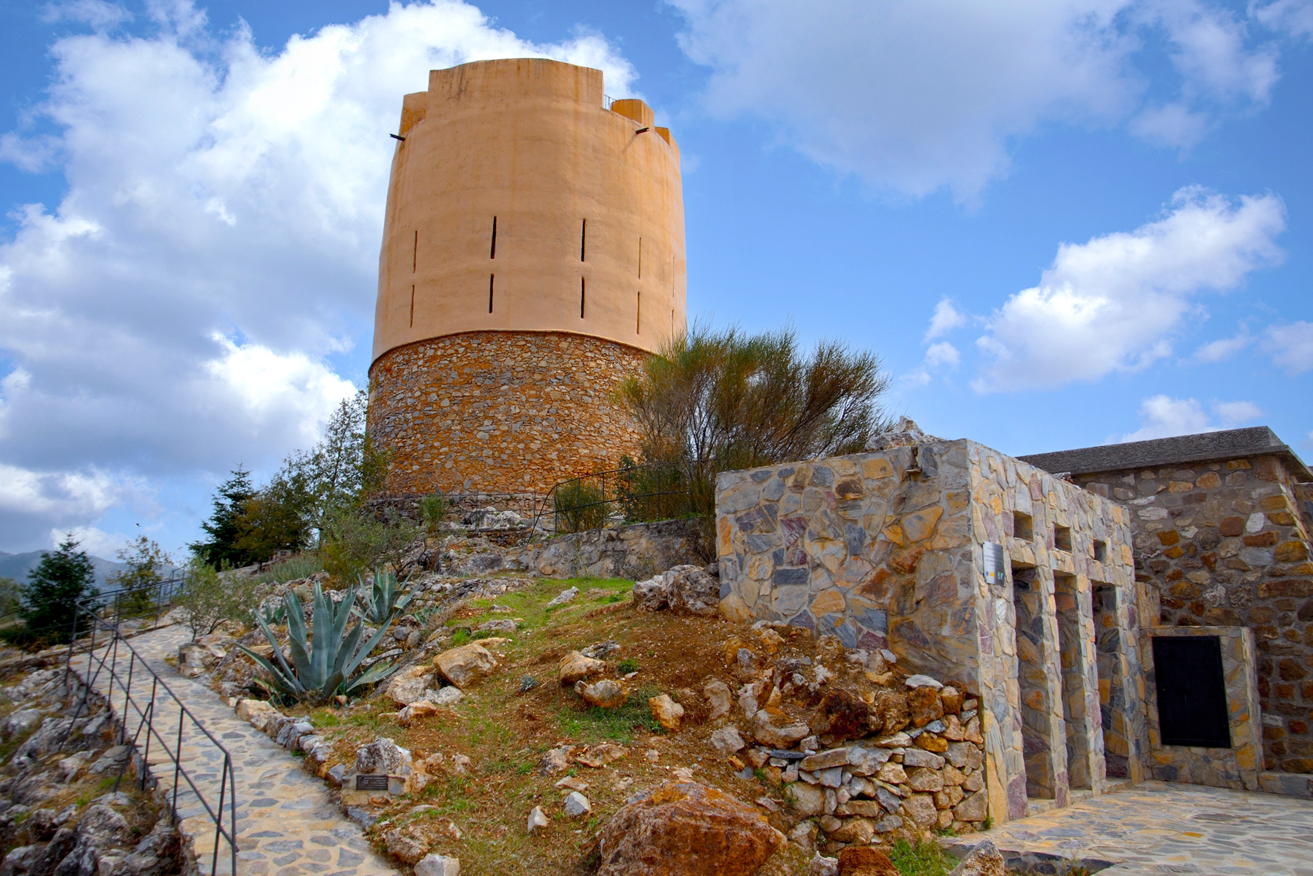 Torre Vigía - Castillo de Yunquera