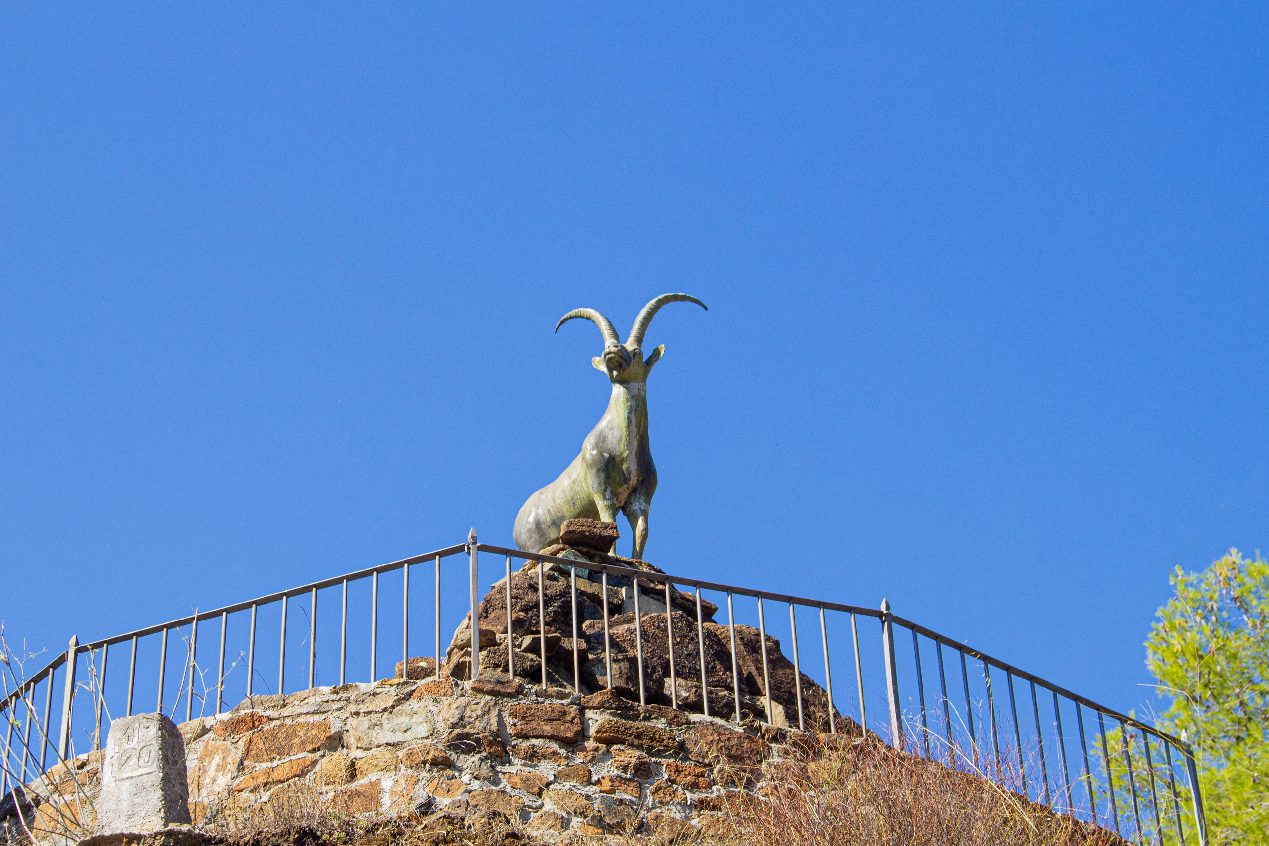 Monumento Cabra Montés