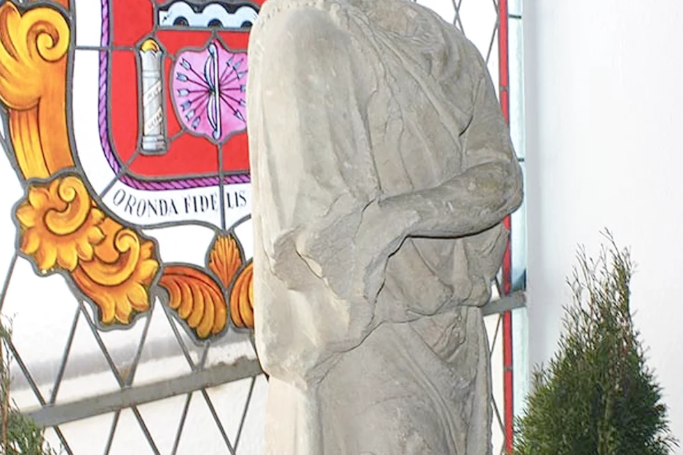 Estatua romana de Los Villares situada en el Ayuntamiento de Ronda