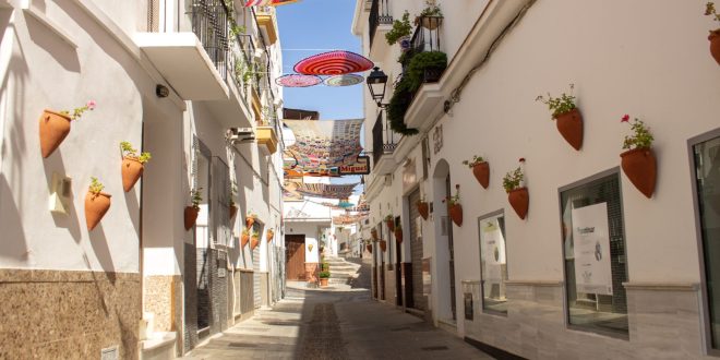 Calle de la Iglesia - Alozaina